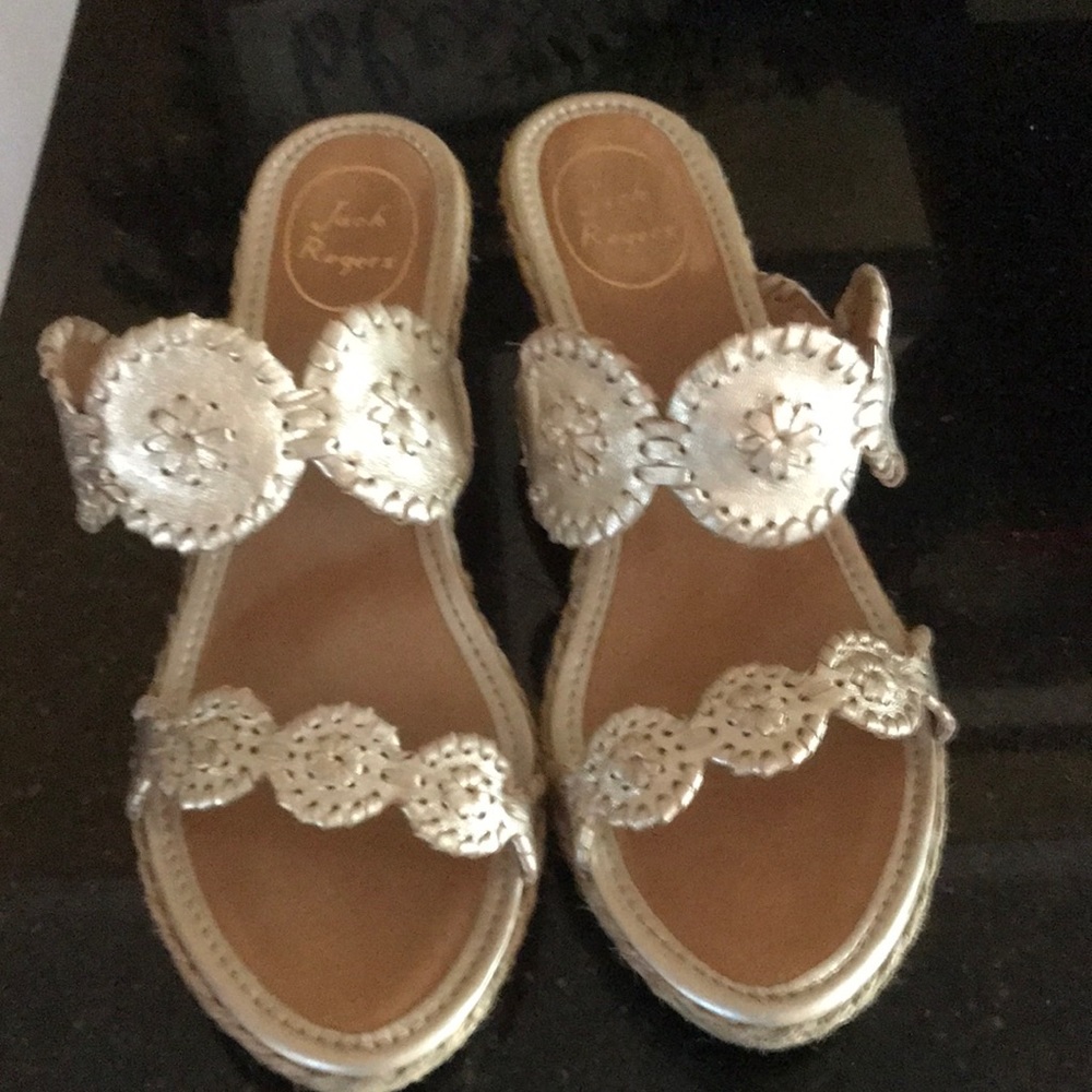 Perfect condition Jack Rogers 2 inch wedge slide on tan/gold sandles.